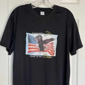 T-Shirt Mens Large Black Land of the Free Home of the Brave Graphic